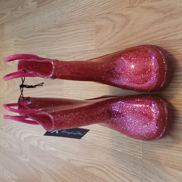 Kom for Me Other - KOM FOR ME ☔️ light up pink glitter Waterproof Rain Boots size 8